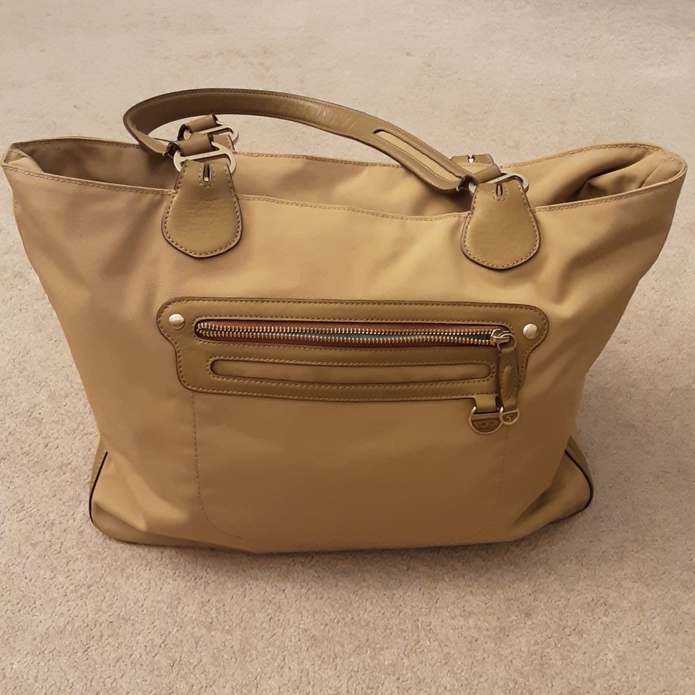 " SPECIAL"- TUMI big bag or Travel bag